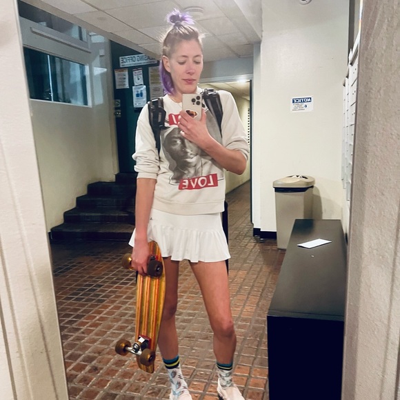 Meet your Posher, Jenna - Picture 3 of 6